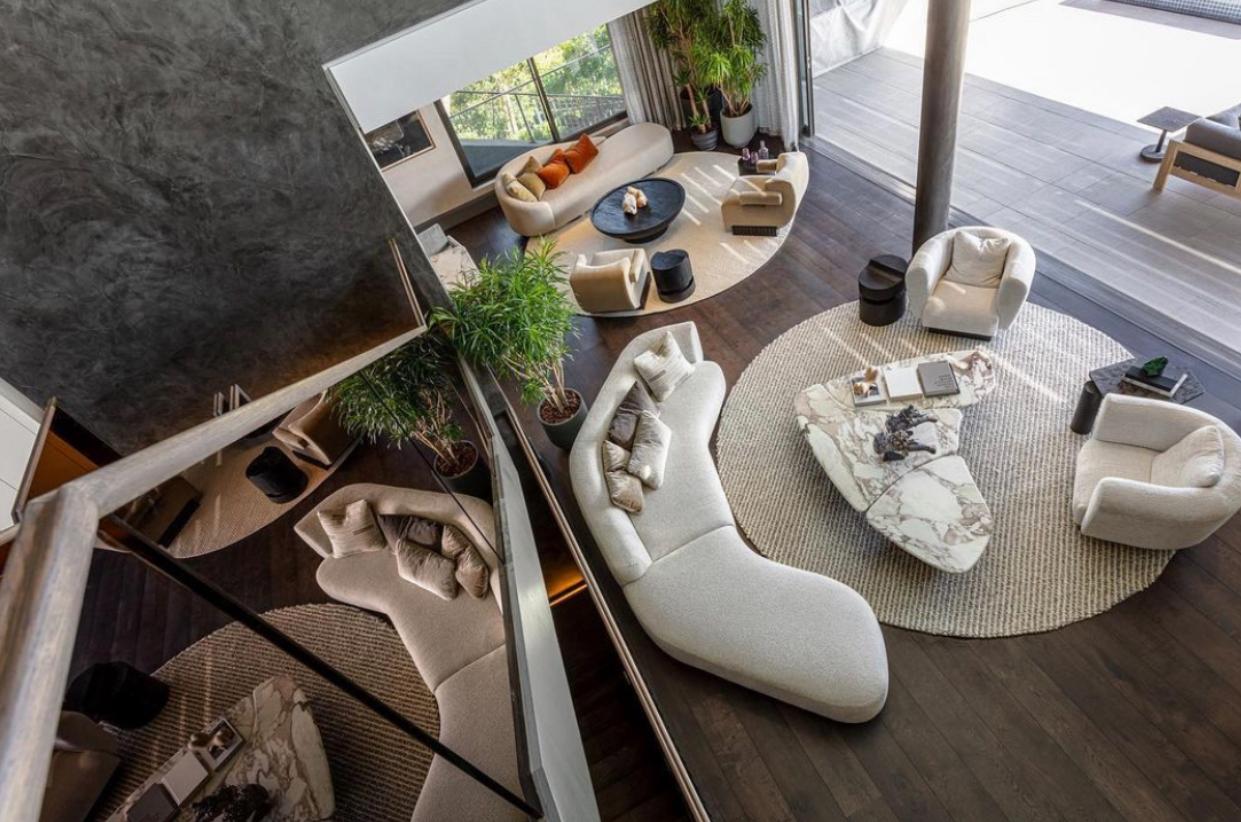 Clifton Terraces sculptural sitting room layered with bespoke Zoya rugs